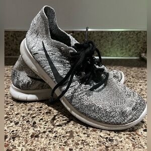 NIKE Free Run Sneakers